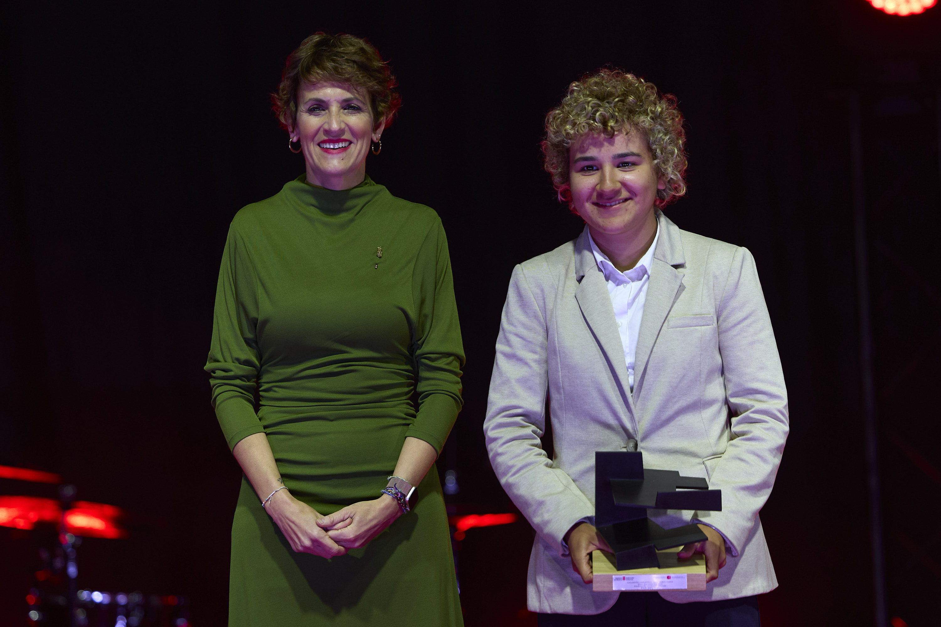 Paula Ostiz y Martina Calvo, protagonistas en la entrega de los “Galardones del Deporte” del Gobierno de Navarra - Imagen 3